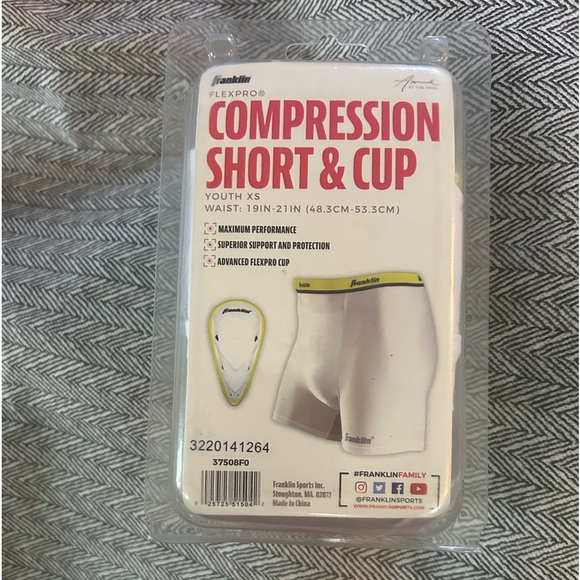 Franklin Sports Youth Cup ( Size XS ) With Compression Short 🩳 Superior Support - Picture 4 of 4